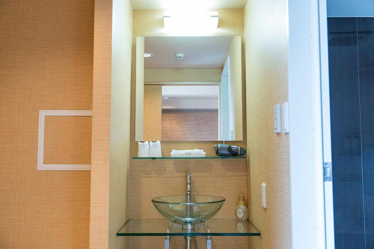 Uehonmachi Plaza Hotel (Adults Only) Osaka Buitenkant foto
