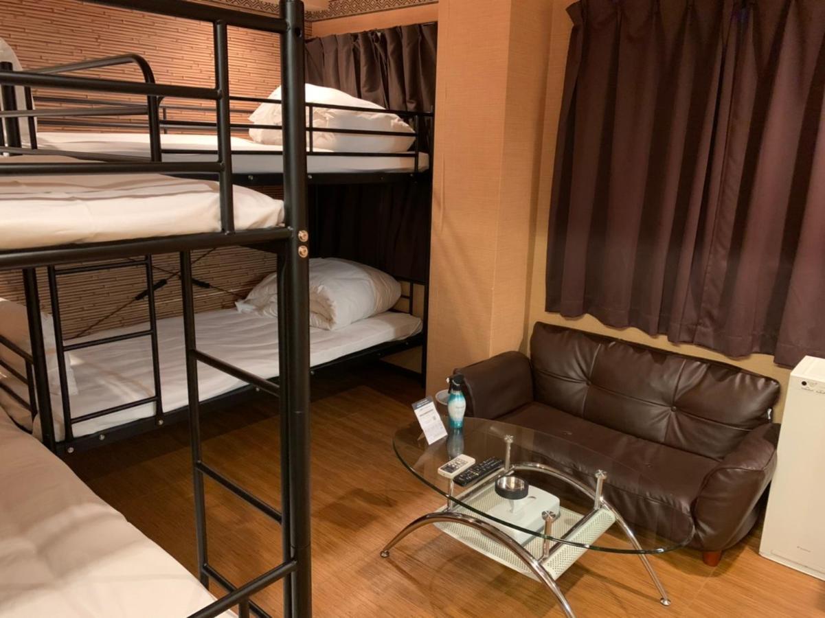Uehonmachi Plaza Hotel (Adults Only) Osaka Buitenkant foto