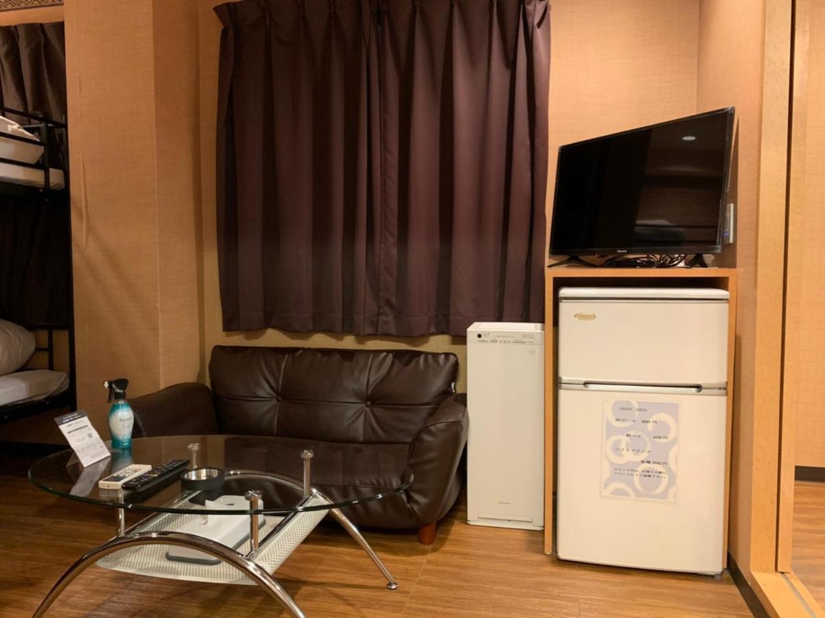 Uehonmachi Plaza Hotel (Adults Only) Osaka Buitenkant foto